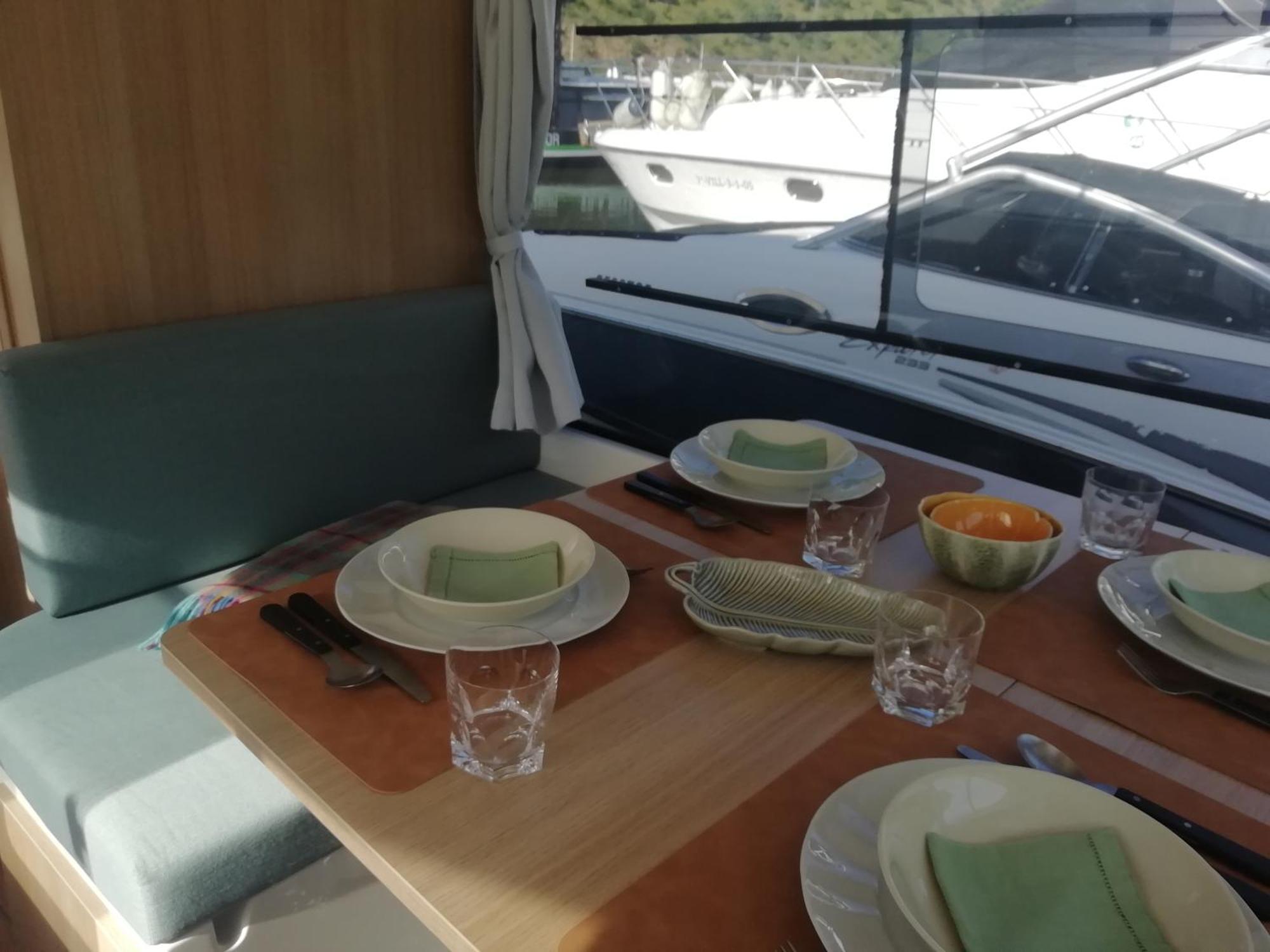 Отель Koolhouse Boat Вила-Нова-ди-Фош-Коа Экстерьер фото